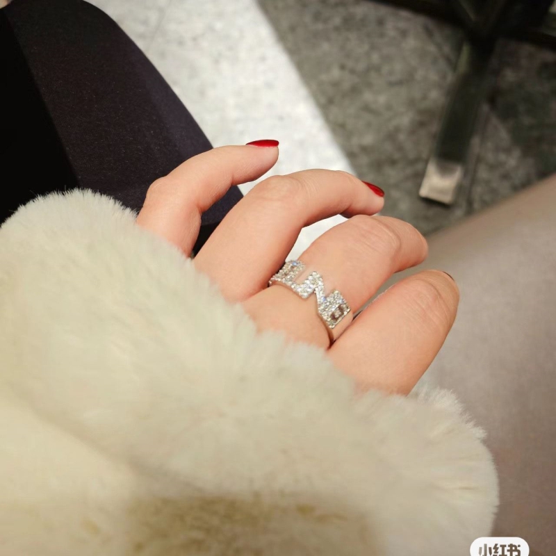 Ce**e rings